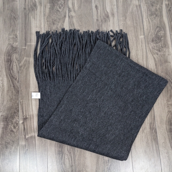 Lucky Brand Solid Brushed Grey Scarf - Picture 5 of 8